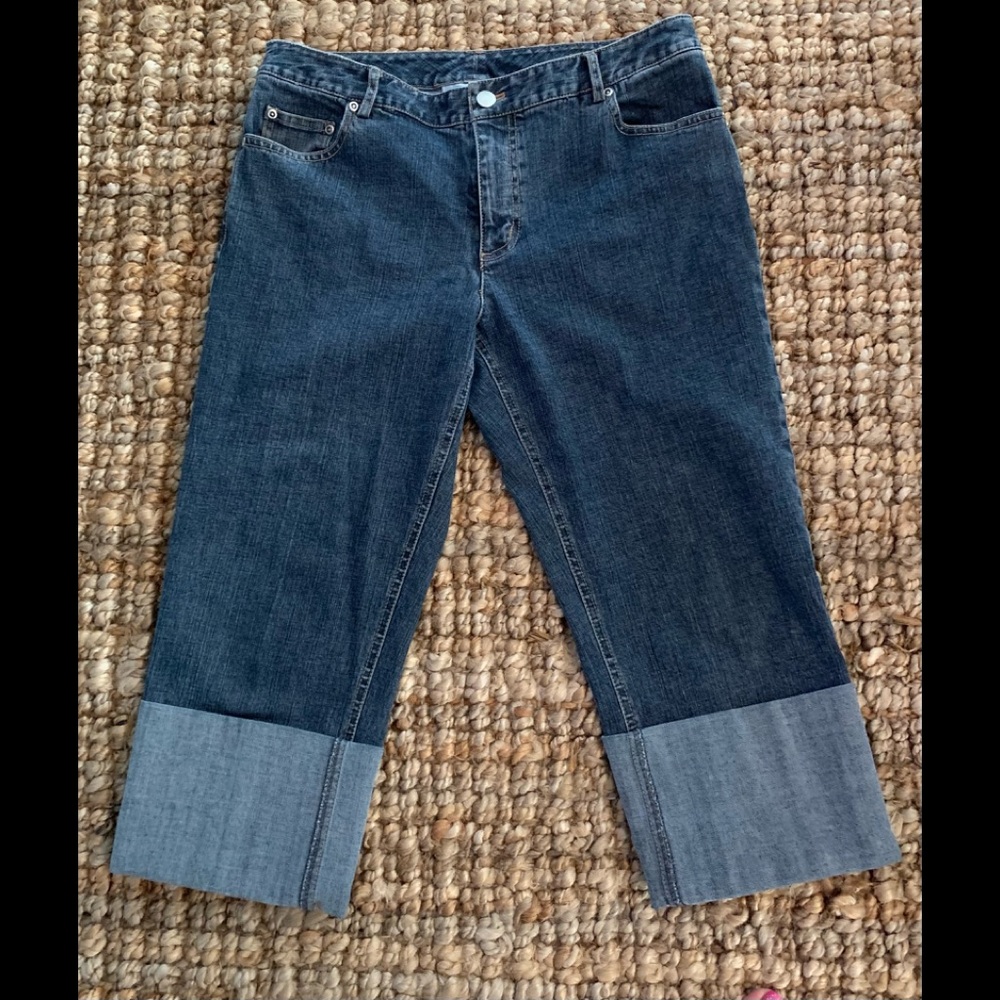 Casual Corner Annex Stretch Cuffed Capri Jeans